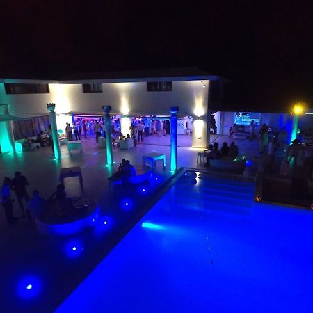 Fashion Beach Club Santa Maria Exterior photo